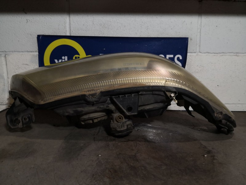 Recambio de faro derecho para renault laguna ii grandtour (kg0) 1.9 dci diesel referencia OEM IAM 8200163324 89006907 