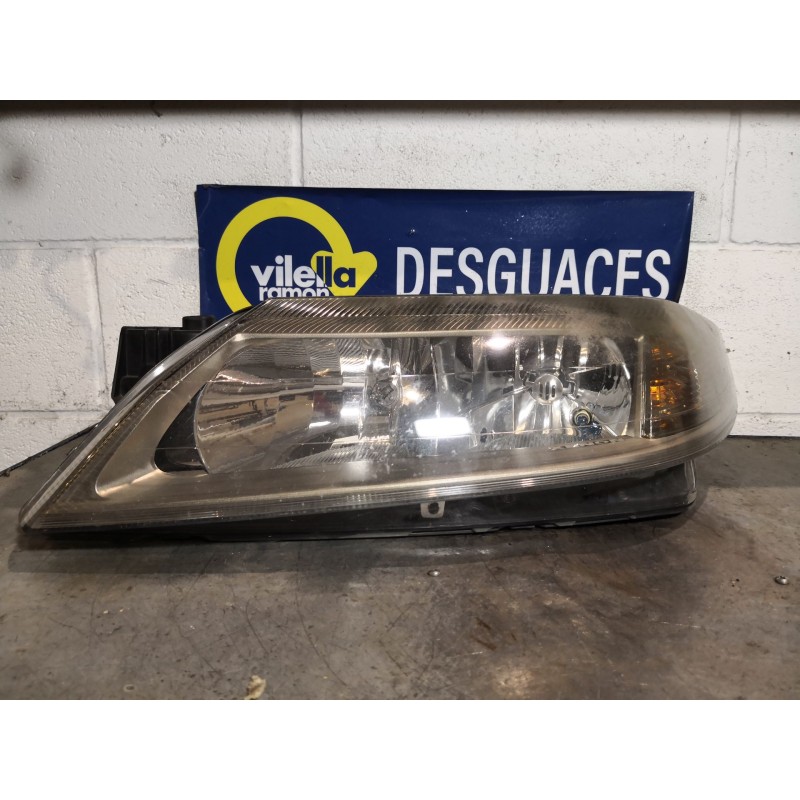 Recambio de faro izquierdo para renault laguna ii grandtour (kg0) 1.9 dci diesel referencia OEM IAM 8200163323 89007577 