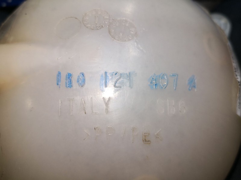 Recambio de deposito expansion para seat leon (1p1) reference referencia OEM IAM 1K0121407  