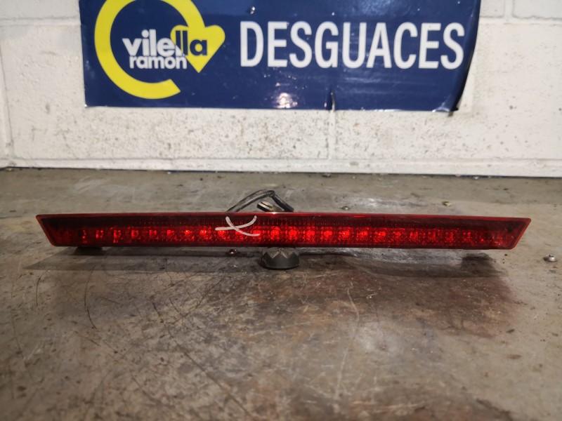 Recambio de luz central de freno para seat ibiza (6l1) 1.2 cool referencia OEM IAM 6L6945097C  