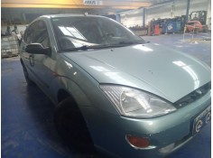 ford focus berlina (cak) del año 2001 2