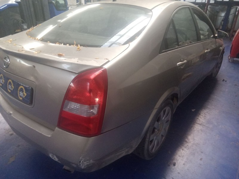 nissan primera berlina (p12) del año 2002