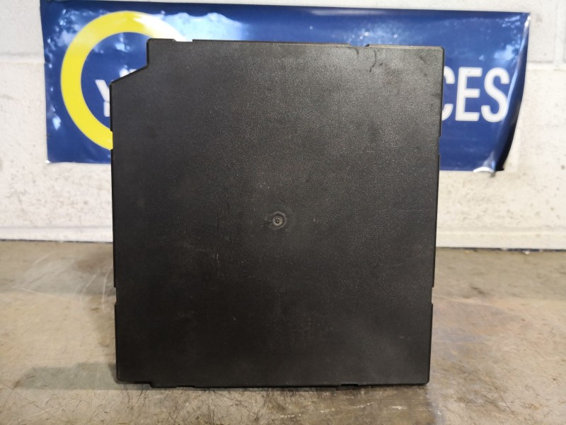 Recambio de centralita confort para volkswagen golf vi (5k1) 1.6 tdi | 0.08 - ... 1.6 tdi | 0.08 - ... referencia OEM IAM 1K0937