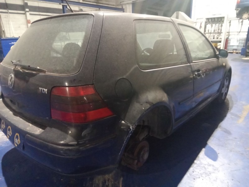 volkswagen golf iv berlina (1j1) del año 1999