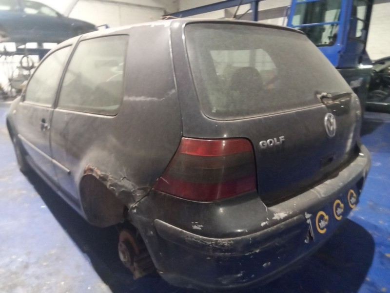 volkswagen golf iv berlina (1j1) del año 1999