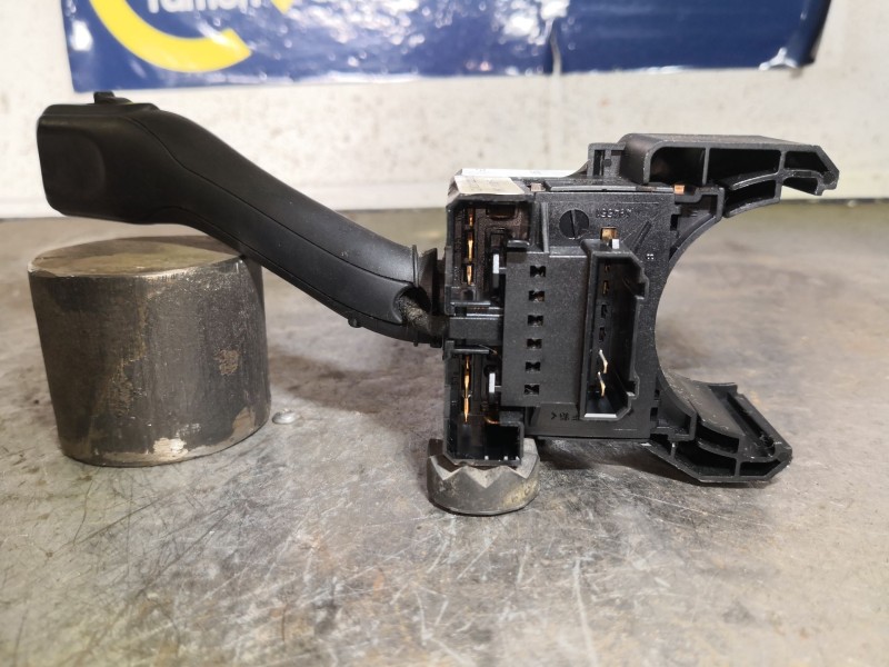 Recambio de mando limpia para volkswagen golf iv berlina (1j1) 1.9 tdi referencia OEM IAM 4B0953503F  