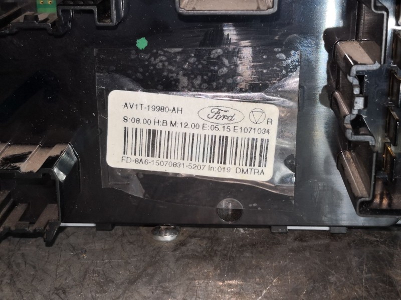 Recambio de mando calefaccion aire acondicionado para ford transit courier  | 0.13 - ...  | 0.13 - ... referencia OEM IAM AV1T19