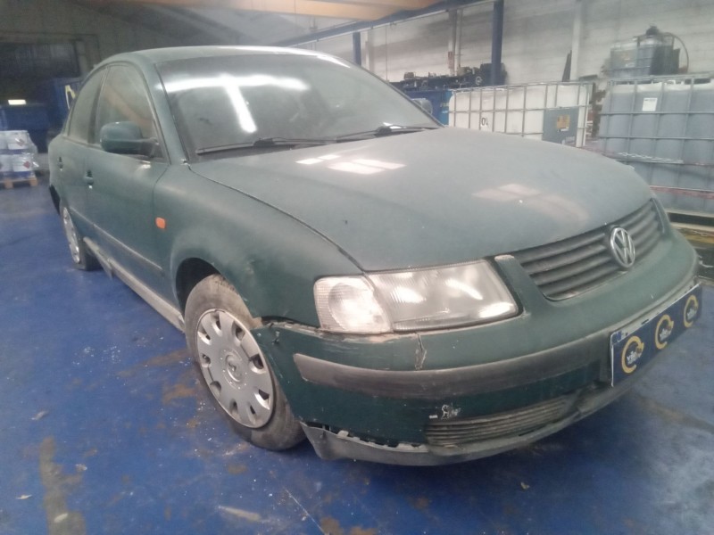 volkswagen passat berlina (3b2) del año 1996