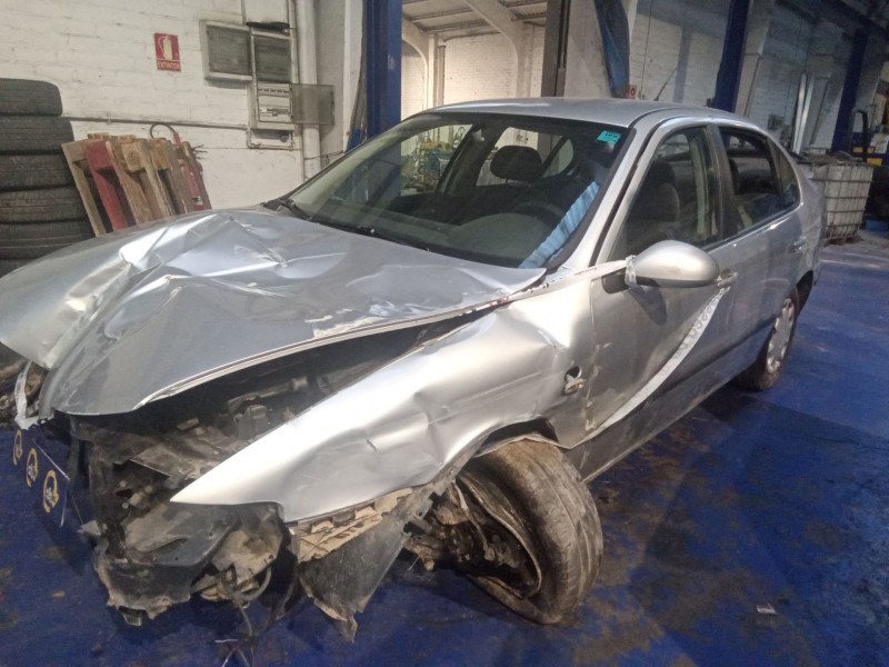 seat toledo (1l) del año 2004