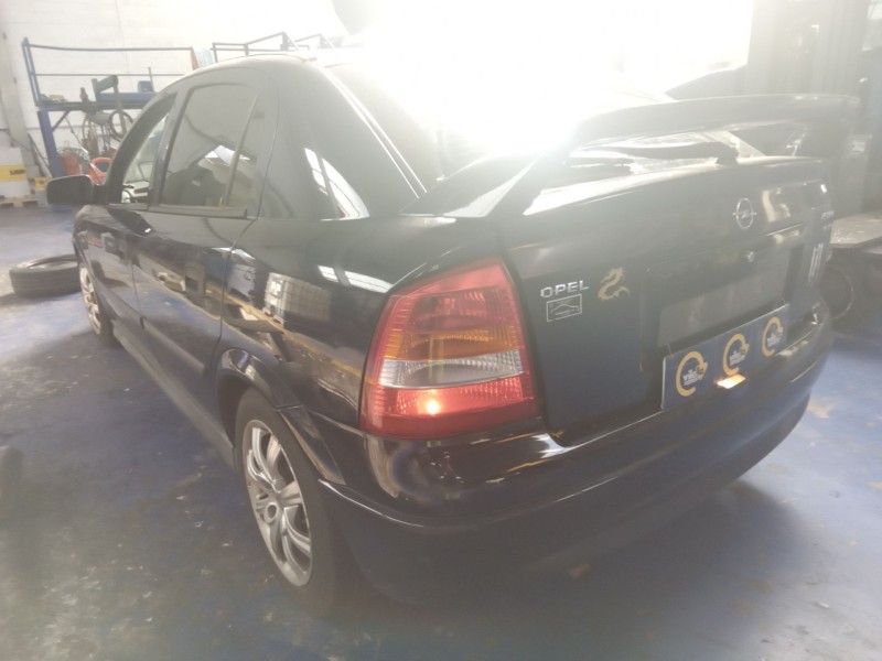 opel astra g berlina del año 1999
