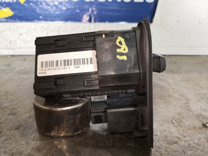 Recambio de mando luces para seat ibiza (6j5) reference referencia OEM IAM 6J1941531A  