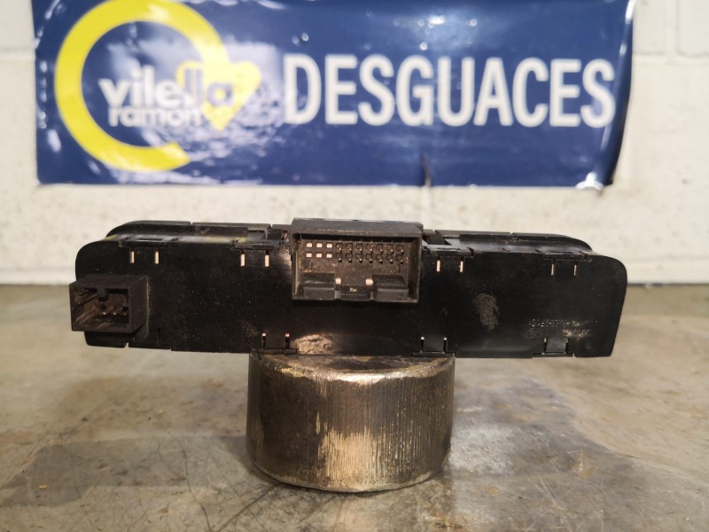 Recambio de warning para seat ibiza (6j5) sport referencia OEM IAM 6J0927137A  