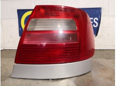 Recambio de piloto trasero derecho para audi a4 1.8 referencia OEM IAM   