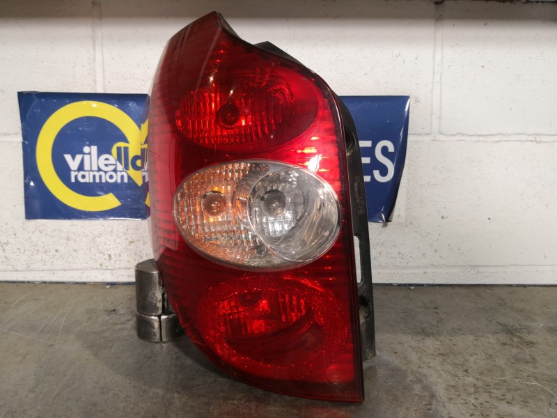 Recambio de piloto trasero izquierdo para renault laguna ii (bg0) 1.9 dci diesel referencia OEM IAM 8200002471  