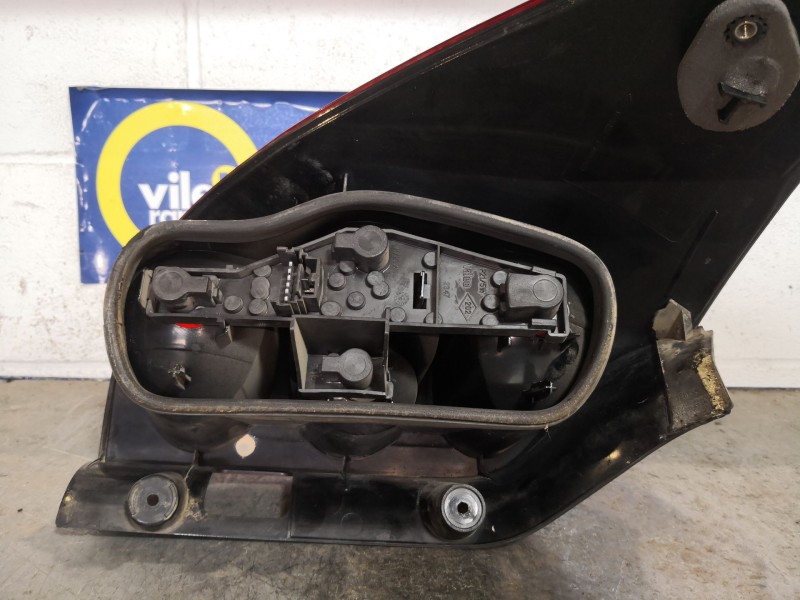 Recambio de piloto trasero derecho para renault laguna ii (bg0) 1.9 dci diesel referencia OEM IAM 8200002472  