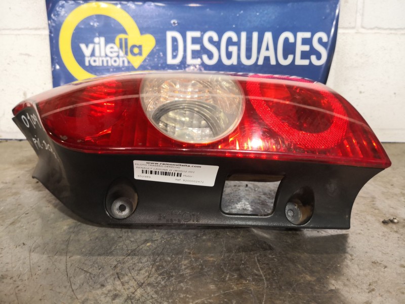 Recambio de piloto trasero derecho para renault laguna ii (bg0) 1.9 dci diesel referencia OEM IAM 8200002472  