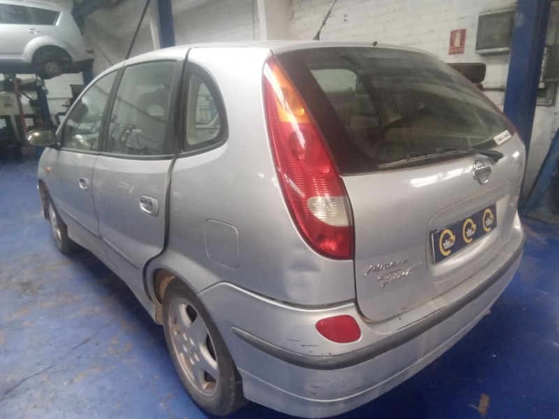 nissan almera tino (v10m) del año 2002
