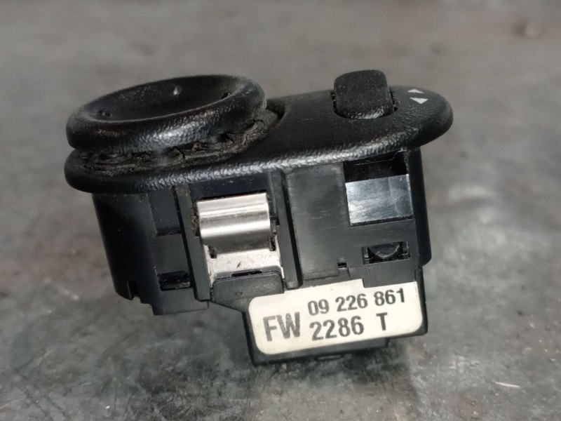Recambio de mando retrovisor para opel meriva 1.7 16v cdti referencia OEM IAM 09226861FW  