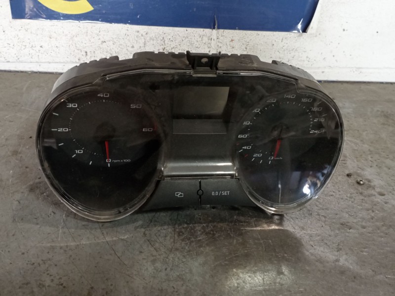 Recambio de cuadro instrumentos para seat ibiza (6j5) sport referencia OEM IAM 6J0920801A  