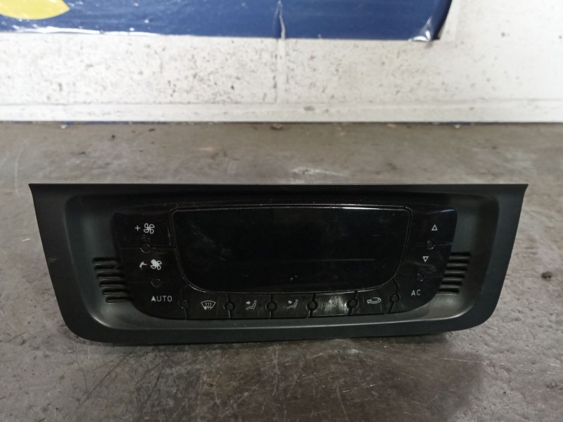 Recambio de mando climatizador para seat ibiza (6j5) sport referencia OEM IAM 6J0820043A  