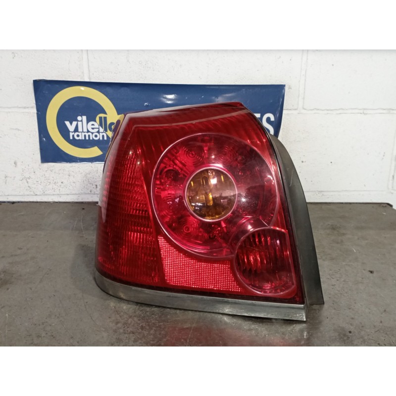 Recambio de piloto trasero izquierdo para toyota avensis berlina (t25) 2.0 d4-d sol berlina (5-ptas.) referencia OEM IAM   