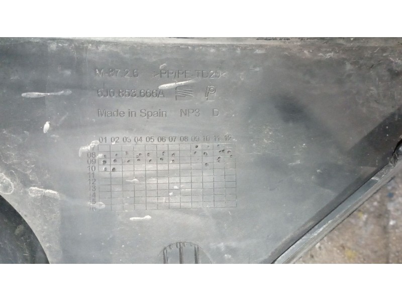 Recambio de rejilla paragolpes derecha para seat ibiza (6j5) sport referencia OEM IAM 6J0853666A  