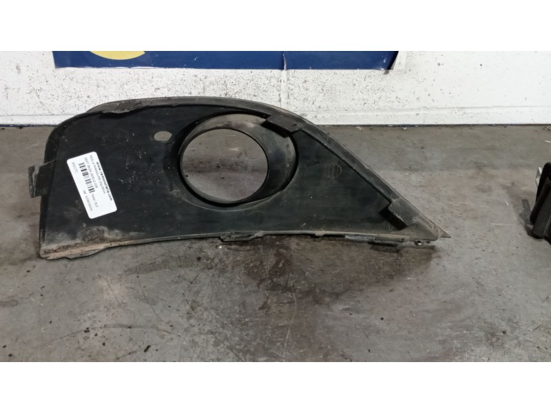 Recambio de rejilla paragolpes izquierda para seat ibiza (6j5) sport referencia OEM IAM 6J0853665A  