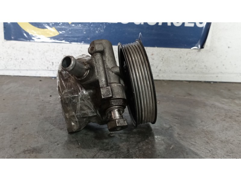 Recambio de bomba direccion para audi a4 avant (8e) 2.0 tdi referencia OEM IAM 8E0145153N  
