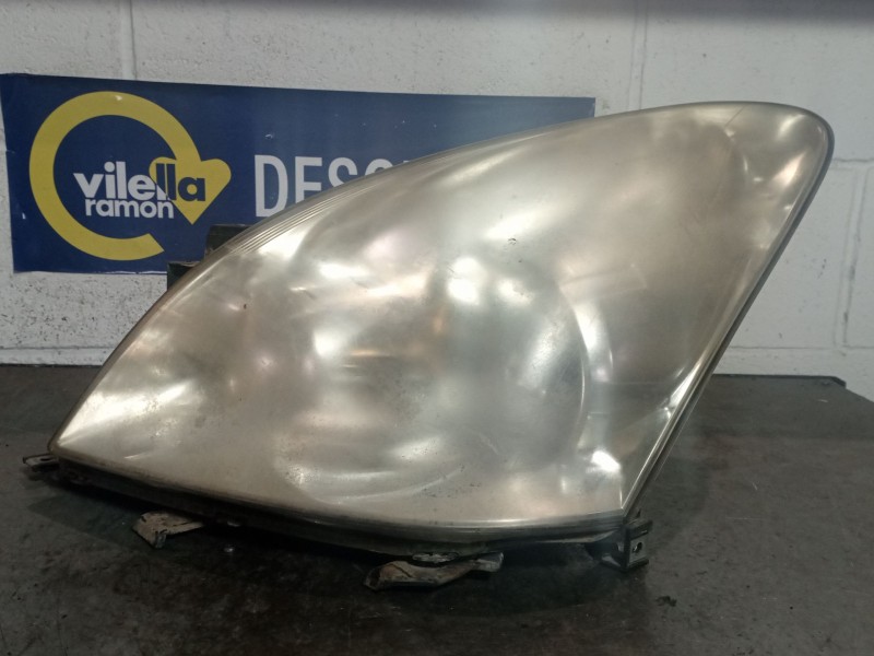 Recambio de faro izquierdo para toyota corolla verso (e12) referencia OEM IAM   