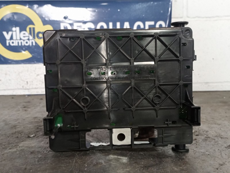 Recambio de centralita bsm para citroen c2 1.4 referencia OEM IAM 9643498880 BSM B3 T118470003J