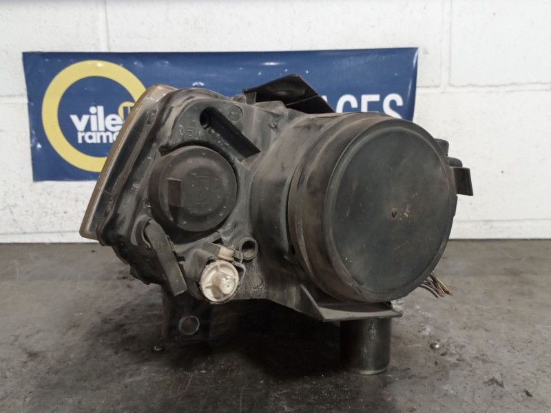 Recambio de faro izquierdo para volkswagen passat berlina (3c2) 2.0 tdi referencia OEM IAM 1C0941005AA  
