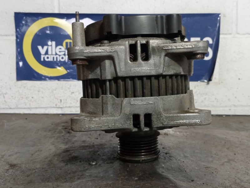 Recambio de alternador para volkswagen passat berlina (3c2) 2.0 tdi referencia OEM IAM 0121715003 036903023 