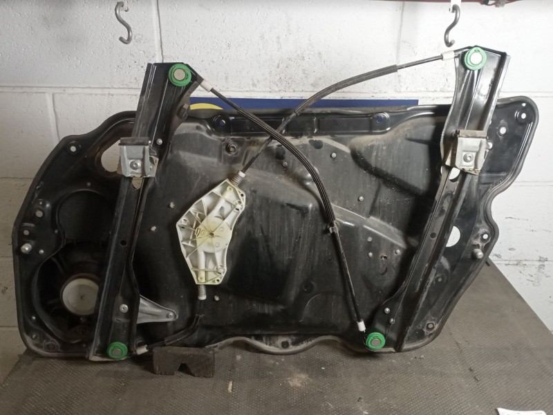 Recambio de elevalunas delantero izquierdo para volkswagen passat berlina (3c2) 2.0 tdi referencia OEM IAM 3C1837755K  