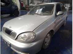 daewoo lanos del año 2002 2
