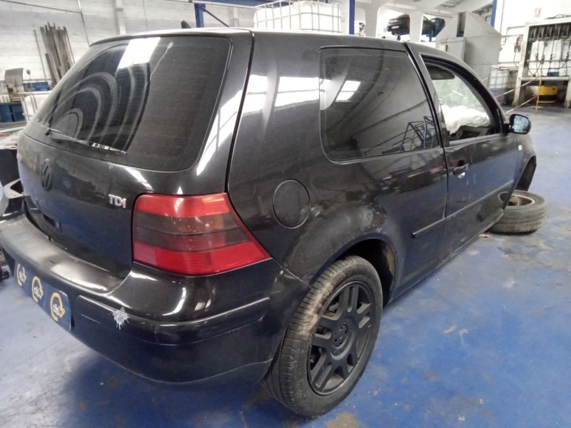 volkswagen golf iv berlina (1j1) del año 2002