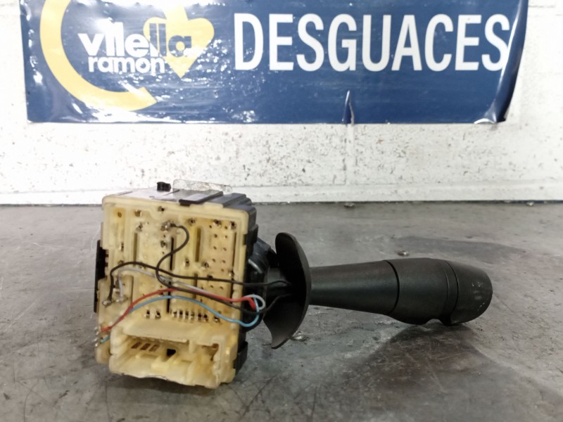 Recambio de mando limpia para renault captur adventure referencia OEM IAM   