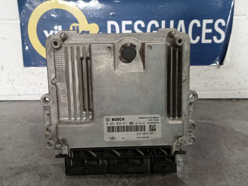 Recambio de centralita motor uce para renault captur adventure referencia OEM IAM 0281032811  