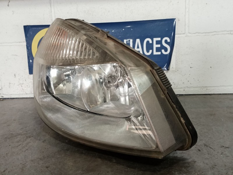 Recambio de faro derecho para renault scenic ii 1.9 dci diesel referencia OEM IAM   