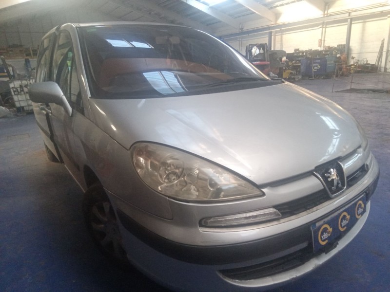 peugeot 807 del año 2003