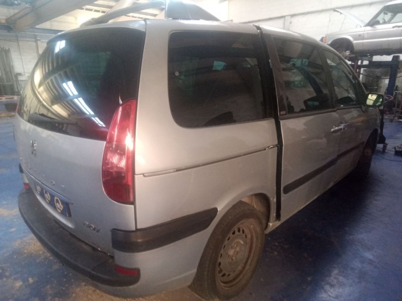 peugeot 807 del año 2003