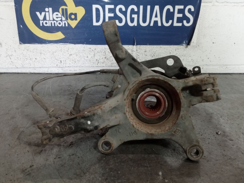 Recambio de mangueta delantera derecha para renault captur adventure referencia OEM IAM   