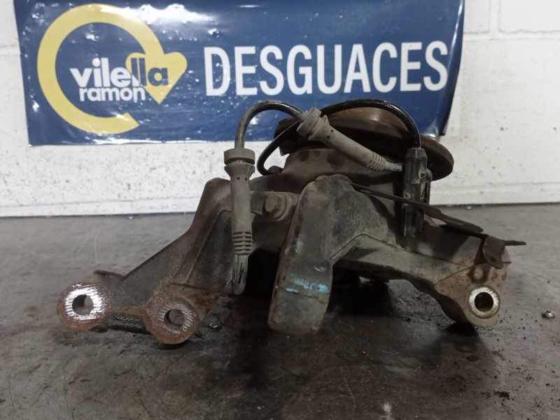 Recambio de mangueta delantera derecha para renault captur adventure referencia OEM IAM   