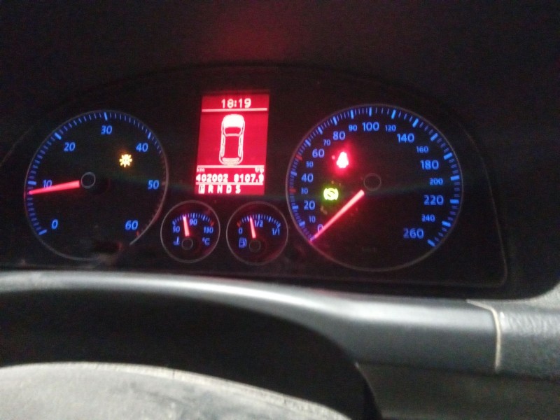 volkswagen touran (1t1) del año 2006