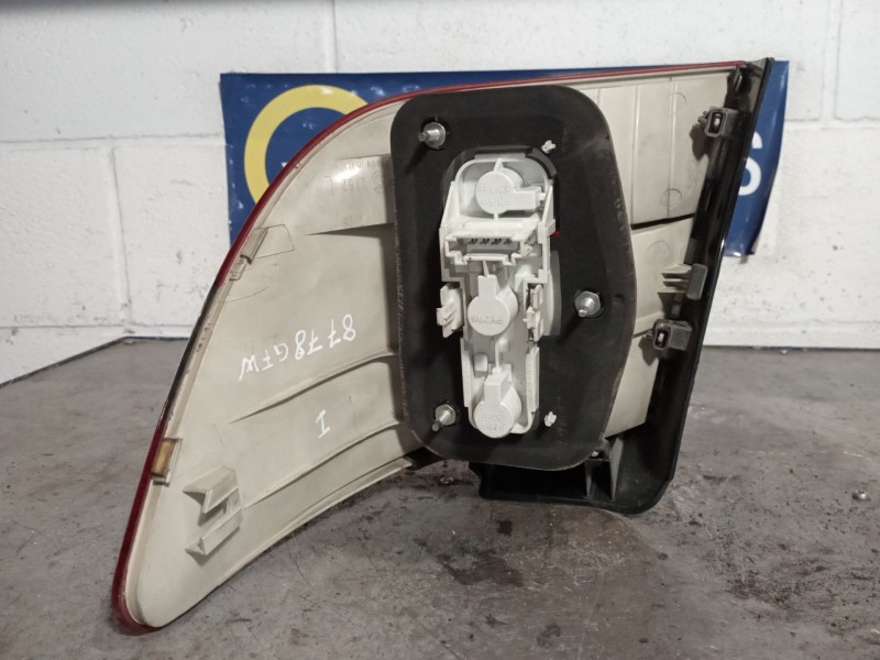 Recambio de piloto trasero izquierdo para mercedes clase b (w245) 180 cdi (245.207) referencia OEM IAM A1698202564  