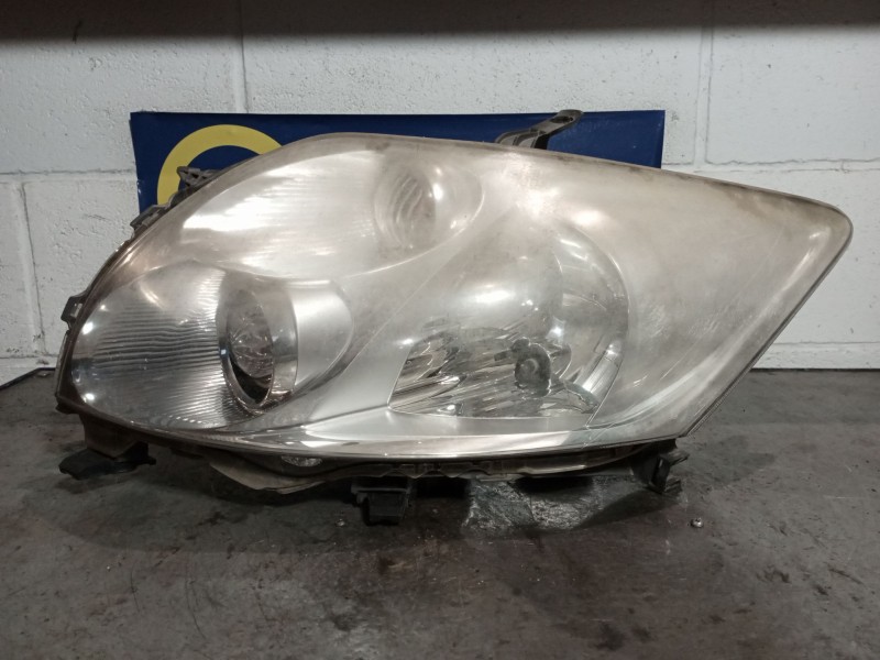 Recambio de faro izquierdo para toyota auris 1.6 16v cat | 0.06 - ... 1.6 16v cat | 0.06 - ... referencia OEM IAM 8115002460  