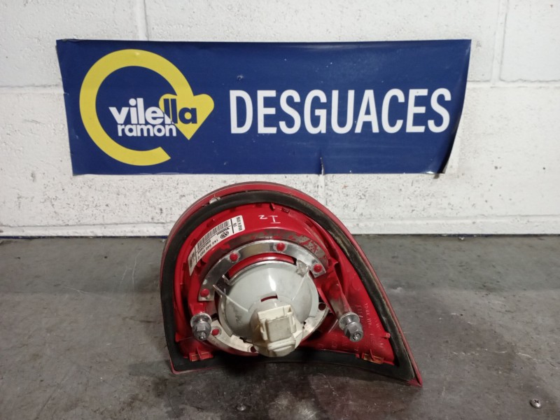 Recambio de piloto porton izquierdo para volkswagen golf v berlina (1k1) highline | 10.03 - 12.08 highline | 10.03 - 12.08 refer