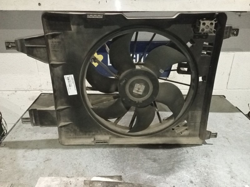 Recambio de electroventilador para renault scenic ii 1.9 dci diesel referencia OEM IAM 8200151465A  