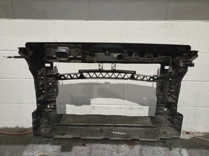 Recambio de panel frontal para volkswagen polo (6r1) advance referencia OEM IAM   