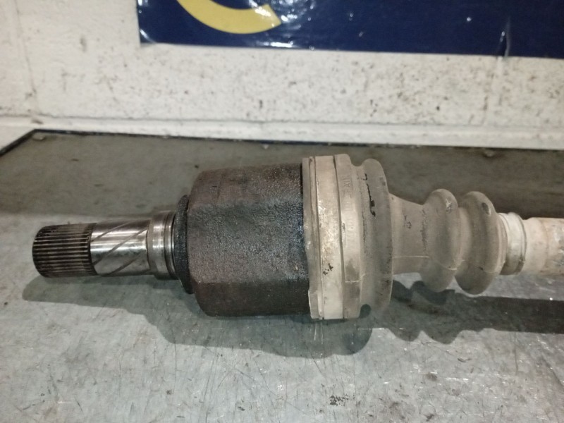 Recambio de transmision delantera izquierda para renault scenic ii 1.9 dci diesel referencia OEM IAM 8200198016C  