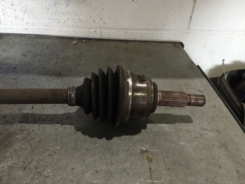 Recambio de transmision delantera derecha para nissan micra (k12e) 25 aniversario referencia OEM IAM   